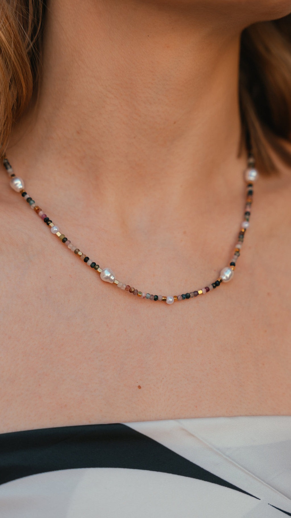 Collier en pierres naturelles et acier inoxydable, faits main à Toulouse